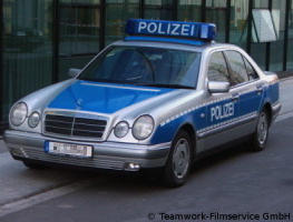 Mercedes-Benz DB E200